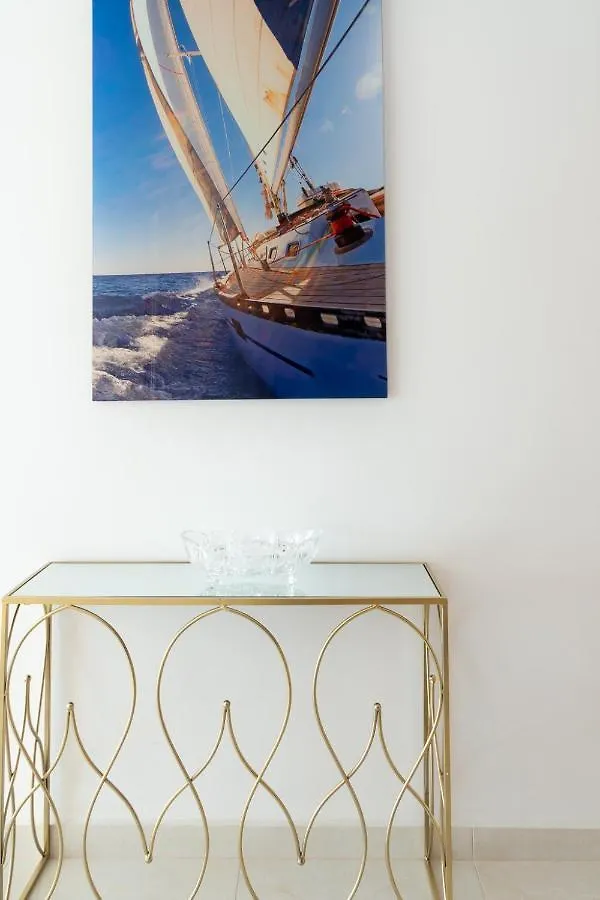 Esmeralda. Lovely And New Apartment Right By The Ocean! Callao Salvaje