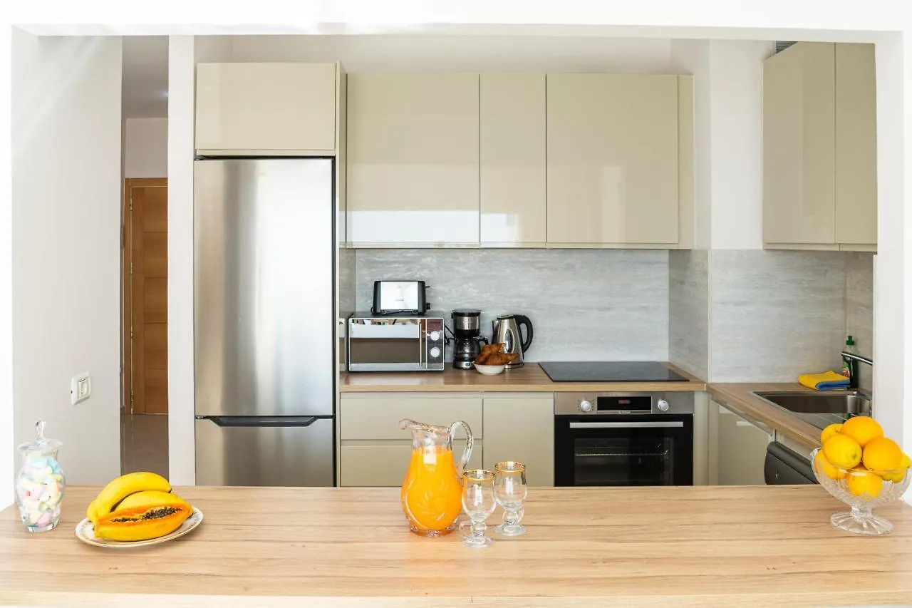 Esmeralda. Lovely And New Apartment Right By The Ocean! Callao Salvaje