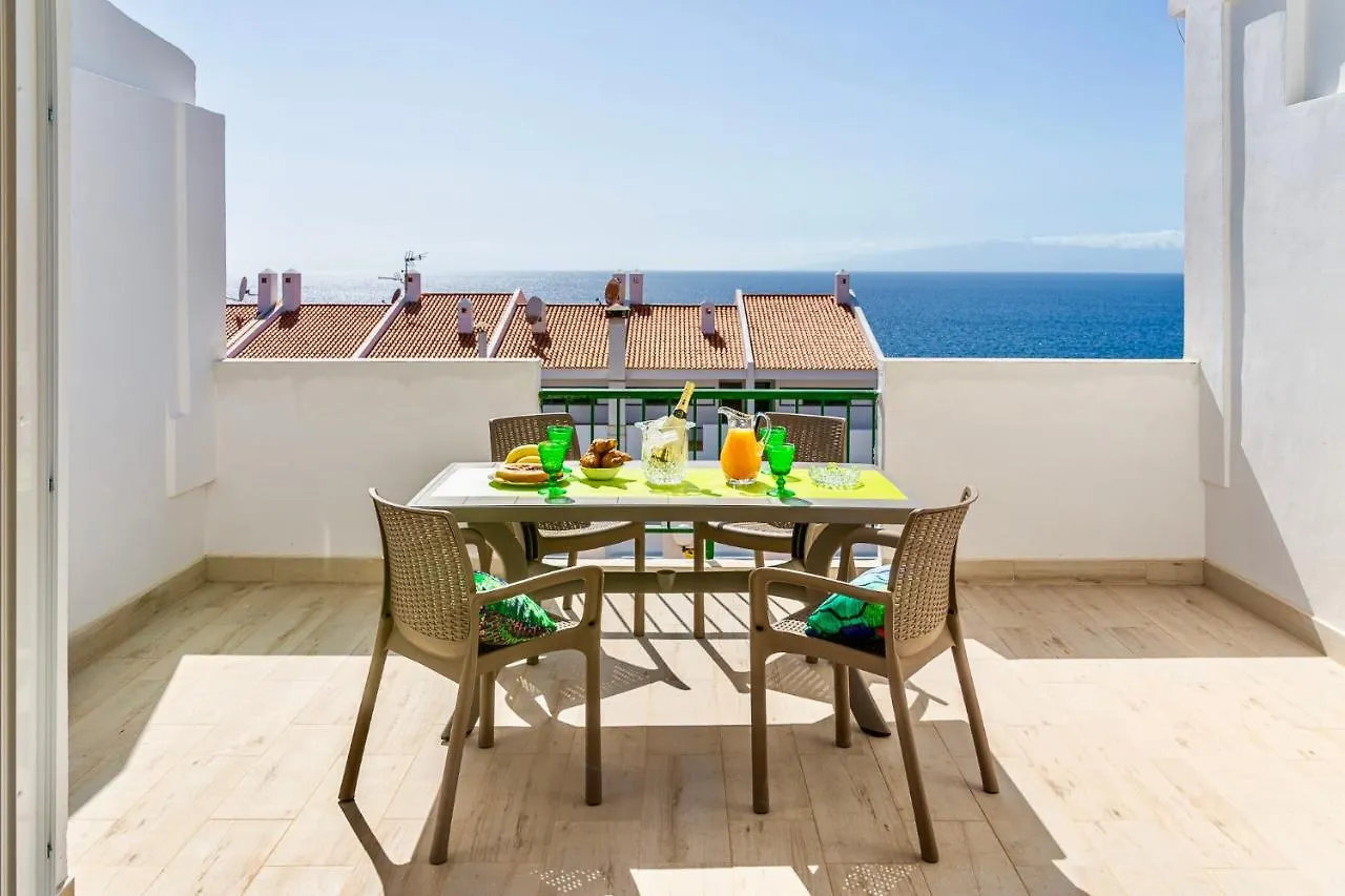 Esmeralda. Lovely And New Apartment Right By The Ocean! Callao Salvaje 0*,  España